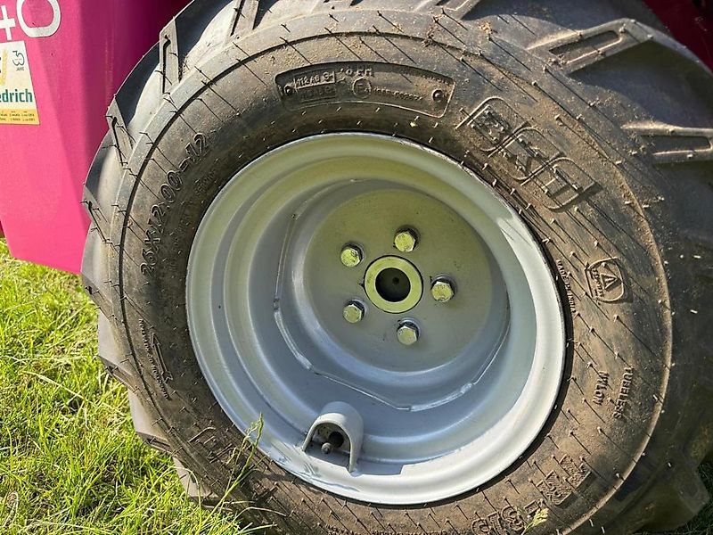 Weidemann 1140 PINK Hydrostat