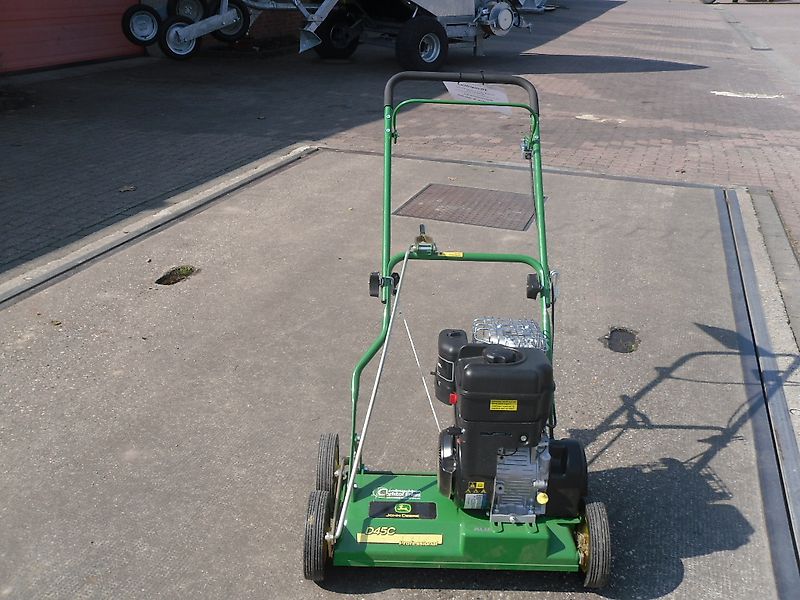 John Deere Vertikutierer D45C Leihgerät 30,00 €/pro Tag