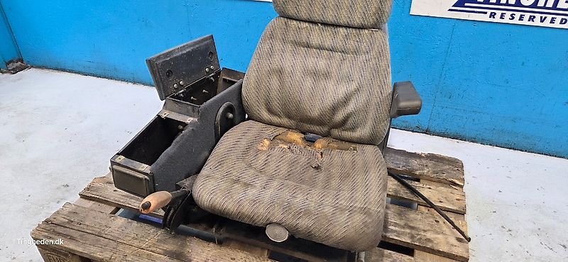 New Holland TX68 (Spare part/Reservedel/Ersatzteil)