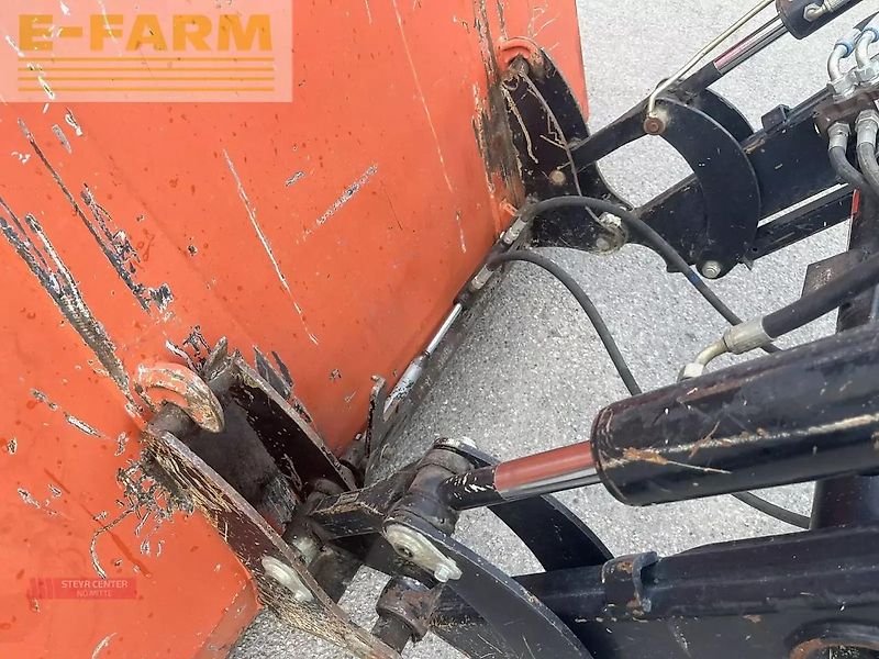 Lindner Traktoren geotrac 73 mit hydrac frontlader