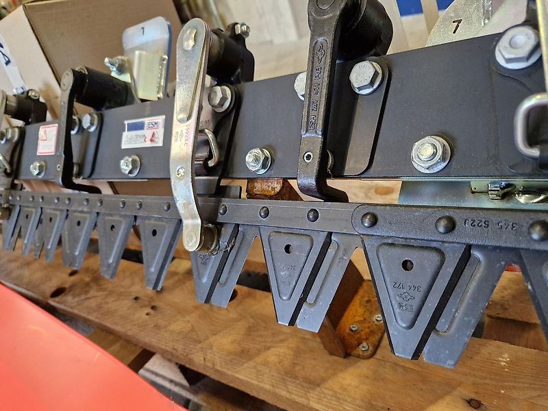 MDB DM 235X Doppelmesser-Mähwerk /Frontmähwerk für Mähraupe /Mulchraupe /Funkraupe