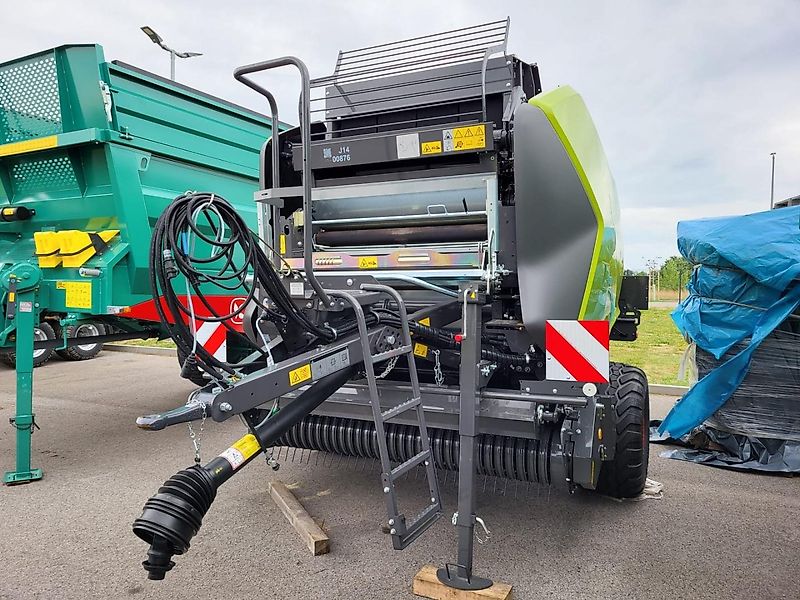 Claas VARIANT 560 RC