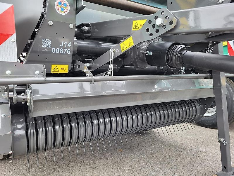 Claas VARIANT 560 RC