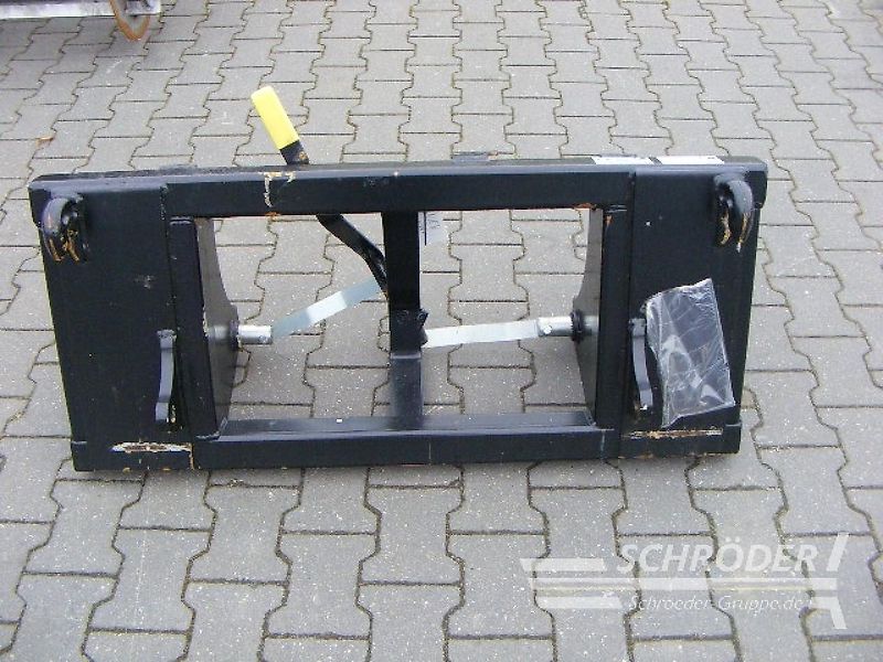 Bressel und Lade ADAPTERRAHMEN / ADAPTER / EURO / CAT