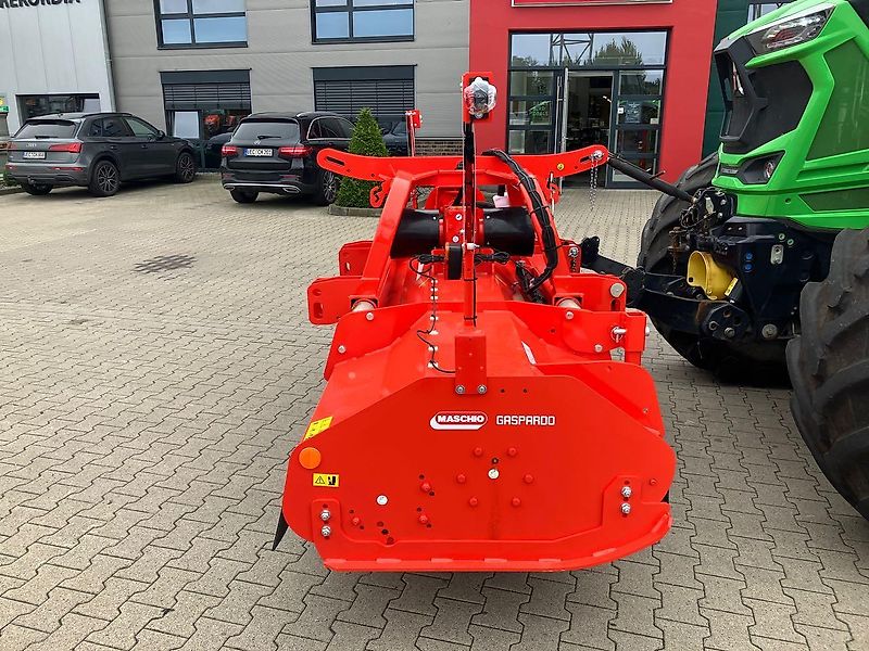 Maschio Butterfly-Mulcher Delta 830 und Front-Mulcher Bufalo 280