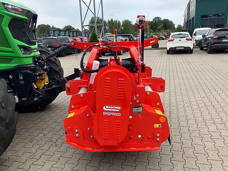 Maschio Butterfly-Mulcher Delta 830 und Front-Mulcher Bufalo 280