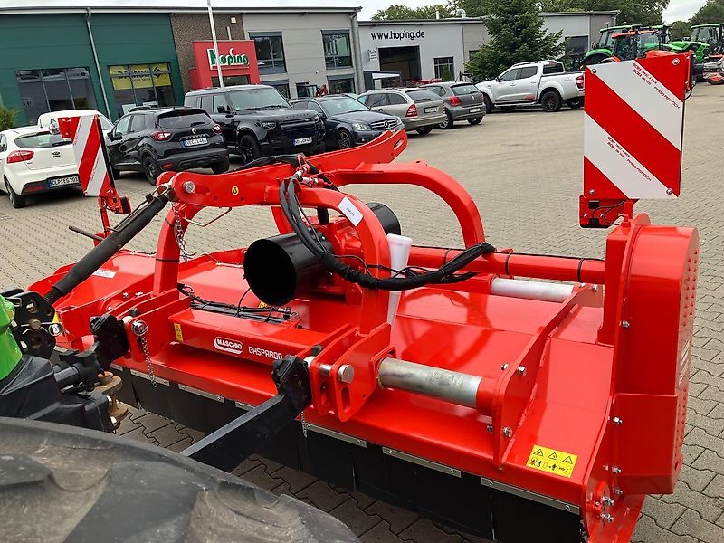 Maschio Butterfly-Mulcher Delta 830 und Front-Mulcher Bufalo 280