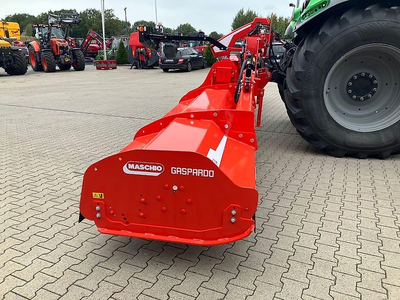 Maschio Butterfly-Mulcher Delta 830 und Front-Mulcher Bufalo 280