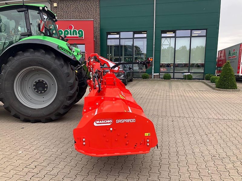 Maschio Butterfly-Mulcher Delta 830 und Front-Mulcher Bufalo 280