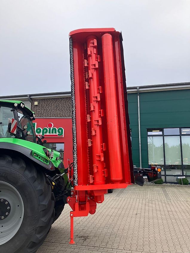 Maschio Butterfly-Mulcher Delta 830 und Front-Mulcher Bufalo 280