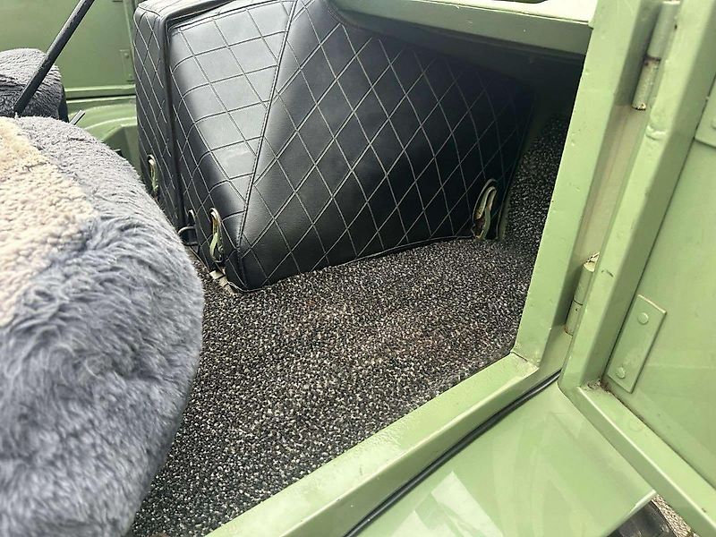 Mercedes-Benz Mercedes Unimog U 411 hydraulikanlage, Zapfwelle vorne