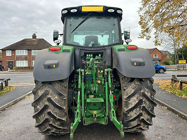 John Deere 6R 195