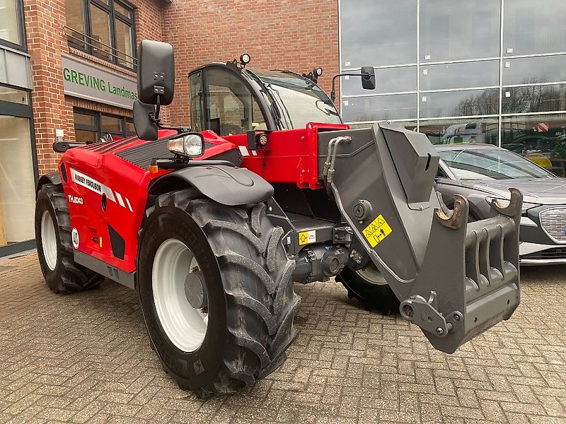 Massey Ferguson TH8043