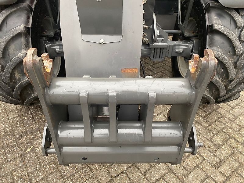 Massey Ferguson TH8043