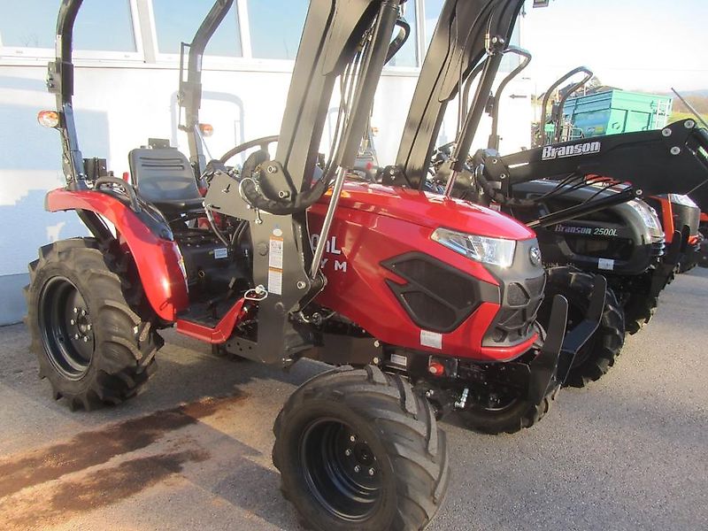 Branson TYM Schlepper Traktor 2500 hL Acker Radial Bereifung