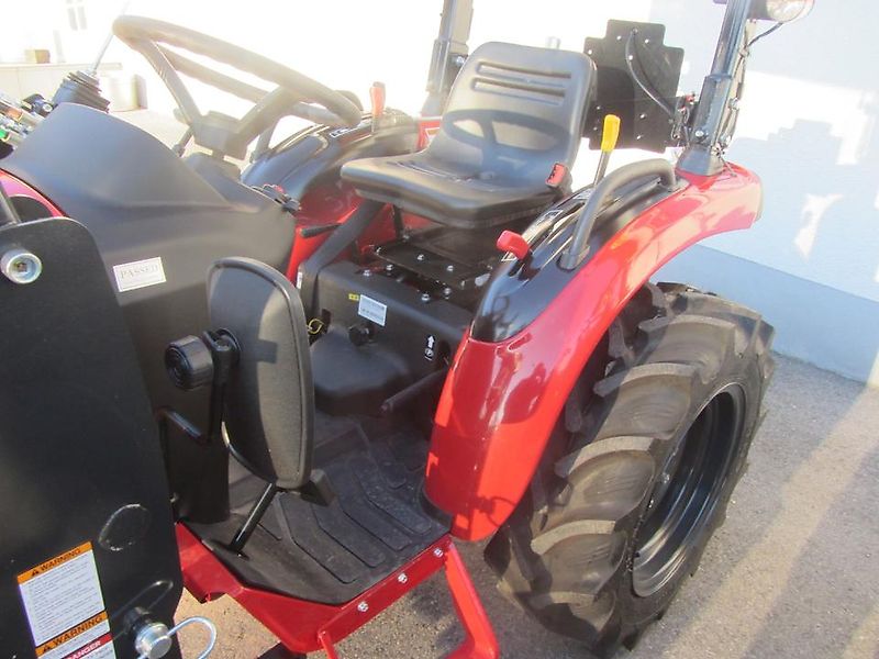 Branson TYM Schlepper Traktor 2500 hL Acker Radial Bereifung