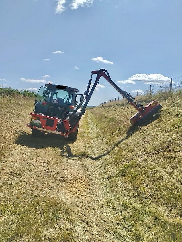 Omarv Böschungsmulcher Auslegemulcher Schlegelmulcher Mulcher
