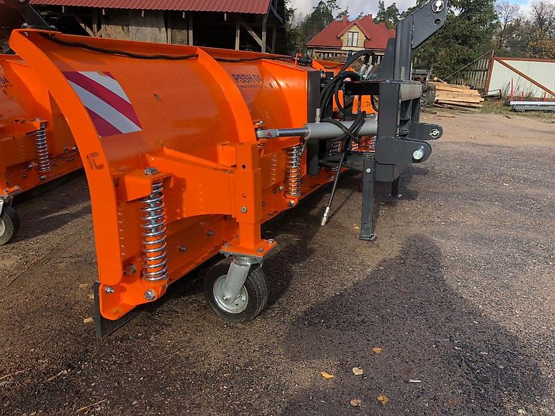 INTER-TECH D&D Landtechnika Schneeschild / Schneepflug