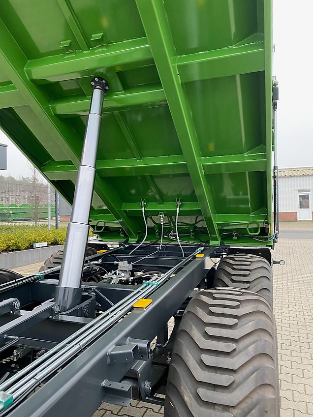 Pronar Muldenkipper (Heck), T 679; 16,0 to, NEU