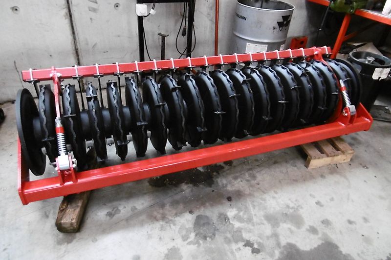 Kerner Cracker Walze F30