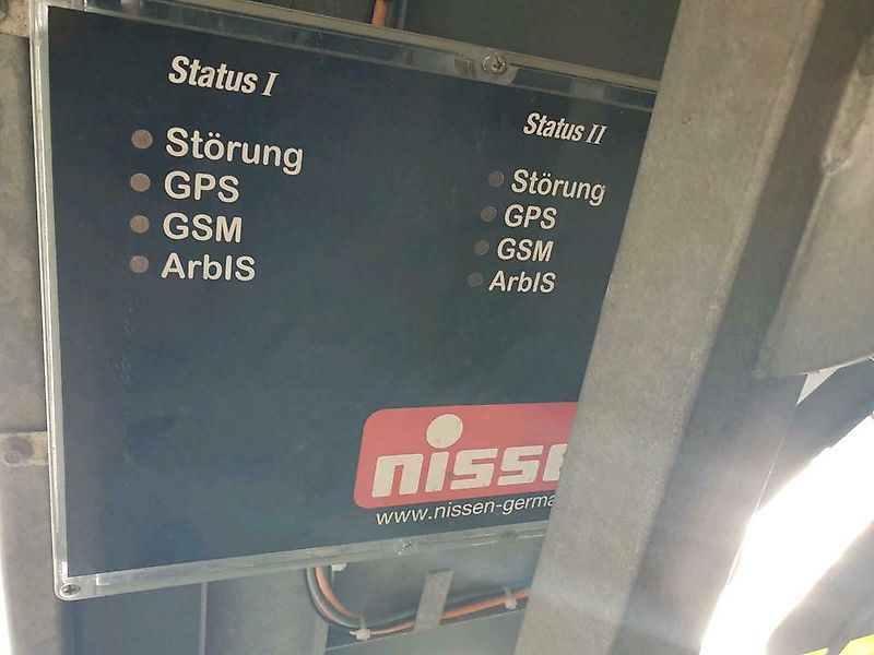 Nissen LED Absperrtafel vz 616 GPS Verkehrsleittafel horizont