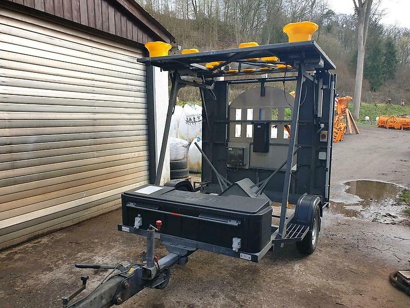 Nissen LED Absperrtafel vz 616 GPS Verkehrsleittafel horizont