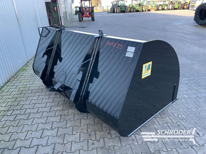 Bressel und Lade GROßVOLUMENSCHAUFEL 2,40 M MERLO ZM2