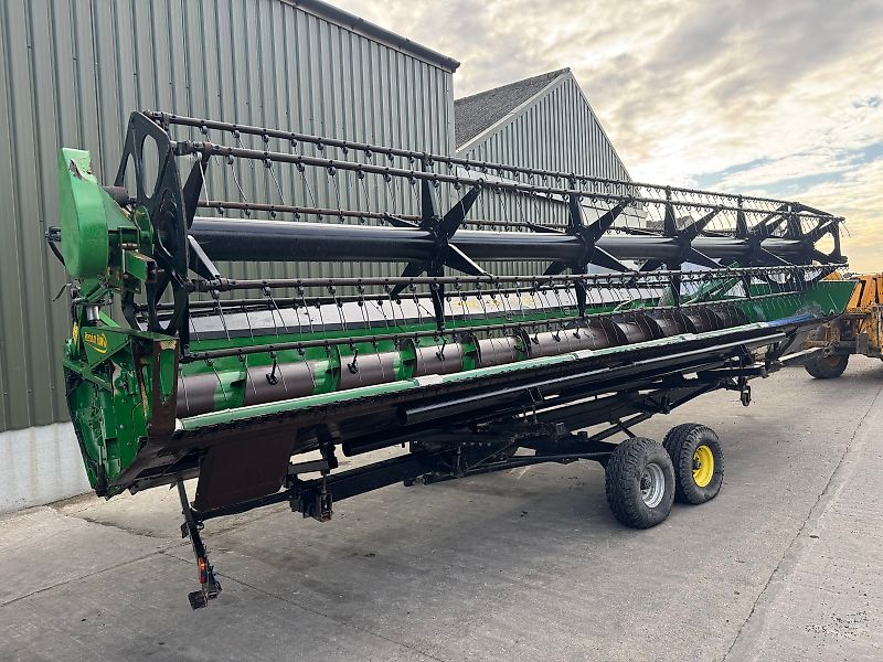 John Deere CTS 9780i Hillmaster c/w 625 Premium Flow Header