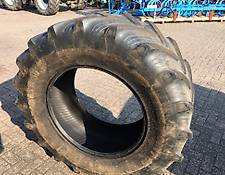 Onbekend 540/65R30 band Taurus