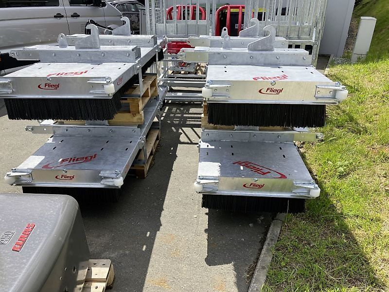 Fliegl KEHRBESEN LÖWE 2.500MM