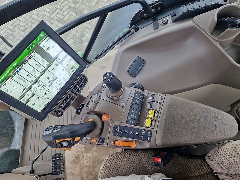 John Deere 6230R MY22 AP 50