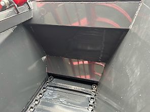 Schmihing Uni Feeder 2400 mit hydr. Greifarm Austrag rechts