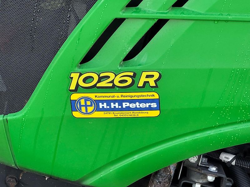 John Deere 1026R
