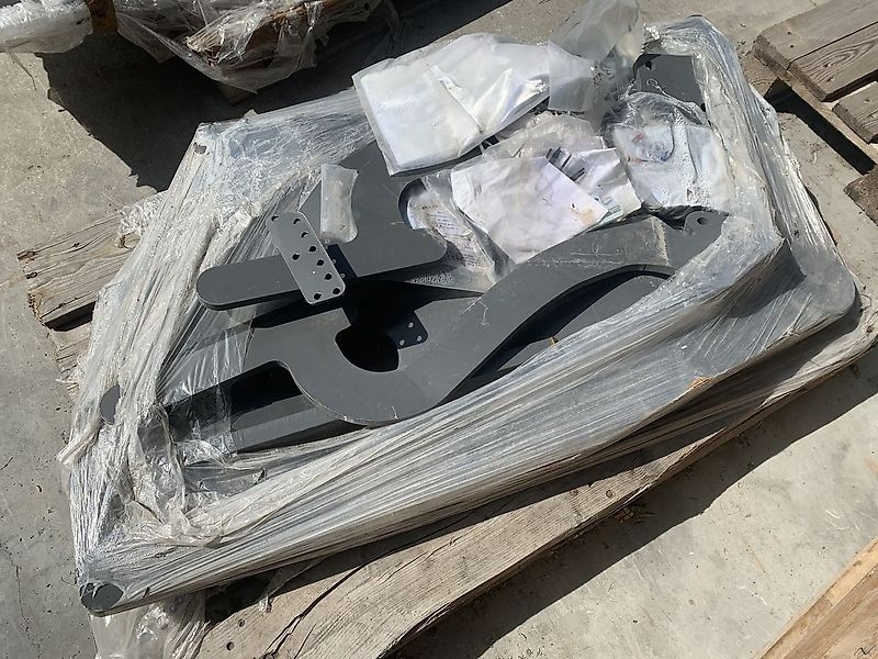 Stoll Frontladerkonsole zu Fendt 516 Vario