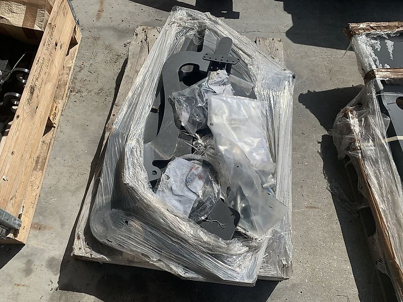 Stoll Frontladerkonsole zu Fendt 516 Vario