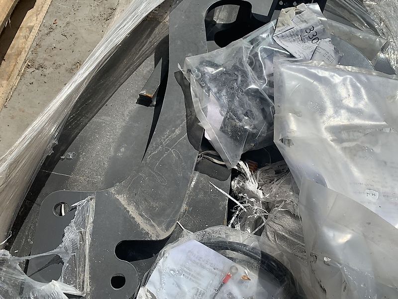 Stoll Frontladerkonsole zu Fendt 516 Vario