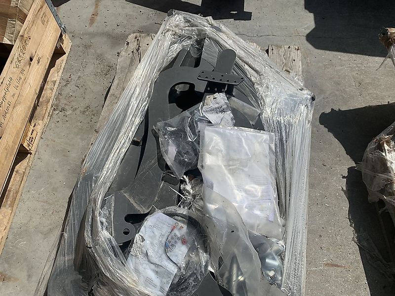 Stoll Frontladerkonsole zu Fendt 516 Vario