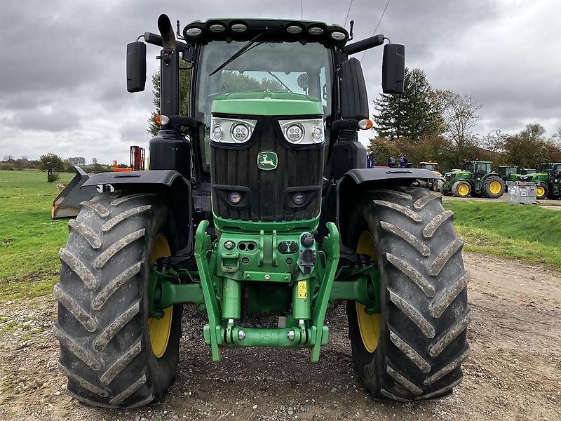 John Deere 6230R