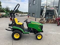John Deere 1026R Compact Tractor (ST24137)