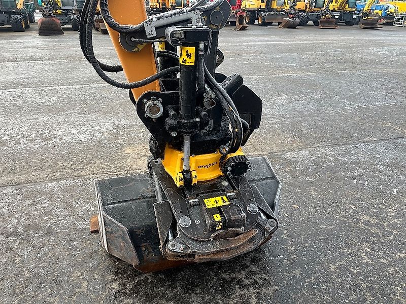 Case CX 85 D / Engcon, Kauha, Rasvari