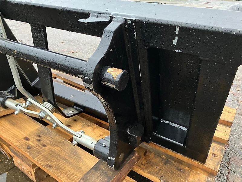 Bressel und Lade Adapterrahmen EURO auf WEIDEMANN