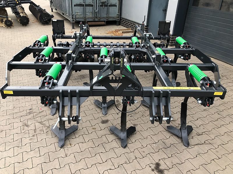 Agroland Mulchgrubber Flügelschare Federstahlwalze LED-Beleuchtung 3m