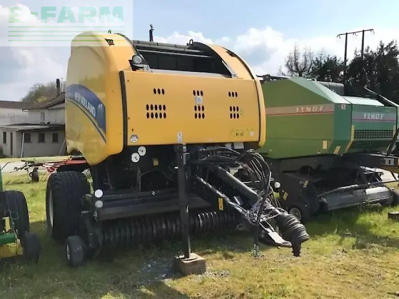 New Holland presse à balles rondes roll belt 180 new holland