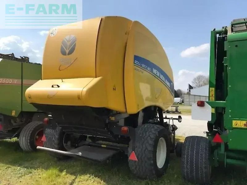 New Holland presse à balles rondes roll belt 180 new holland