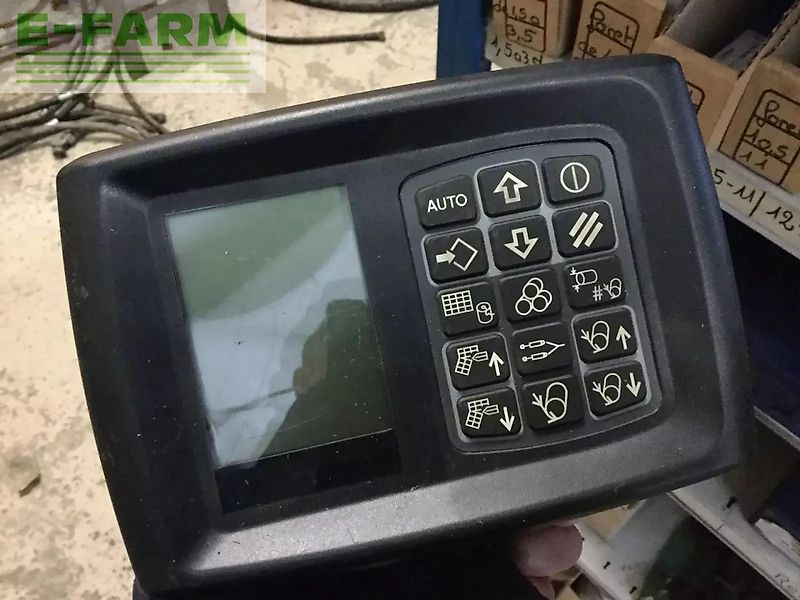 New Holland presse à balles rondes roll belt 180 new holland