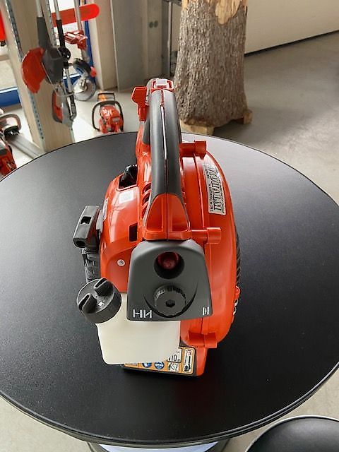 Husqvarna Blas- und Sauggerät 125BVx