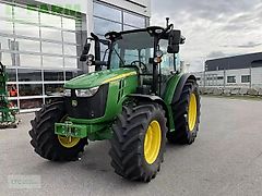John Deere 5095m