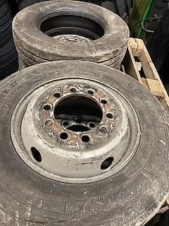 Goodyear 215/75 R 17,5 RHT II Tieflader oder Fütterungswagen