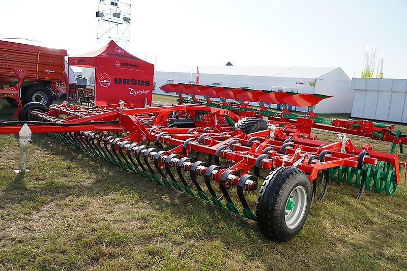 AGRO-MASZ APS oder Vibro 3 bis 8 m Arbeitsbreite, Nachläufer nach Wahl