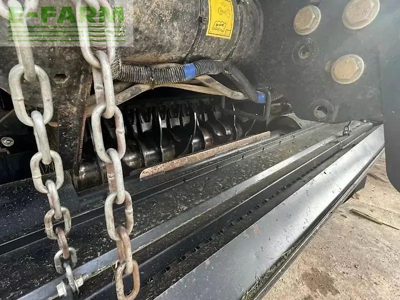 New Holland roll belt 180